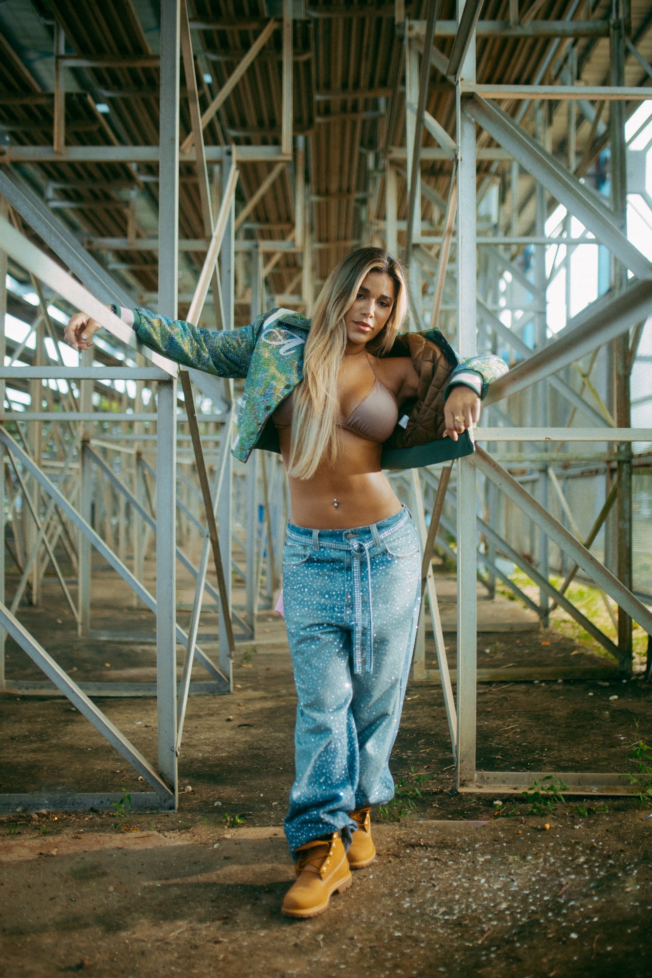 Vale Pintos en estudio de grabación